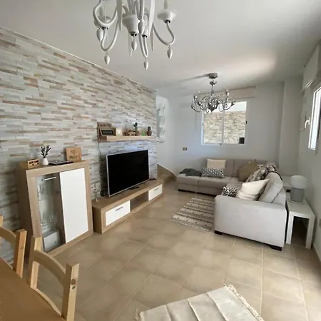 Laura 31 Playa Blanca (adults Only) *
