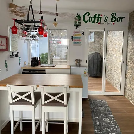 Laura 31 Playa Blanca (adults Only) Homestay *